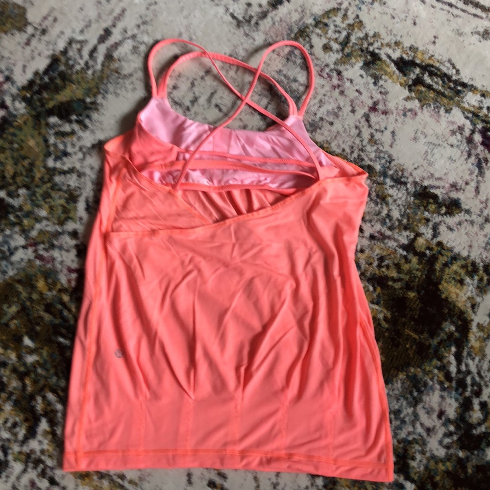 Lululemon top, size 6 - Picture 4 of 6